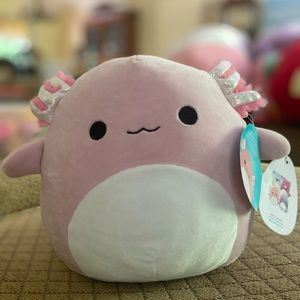 8” ARCHIE THE AXOLOTL SQUISHMALLOW